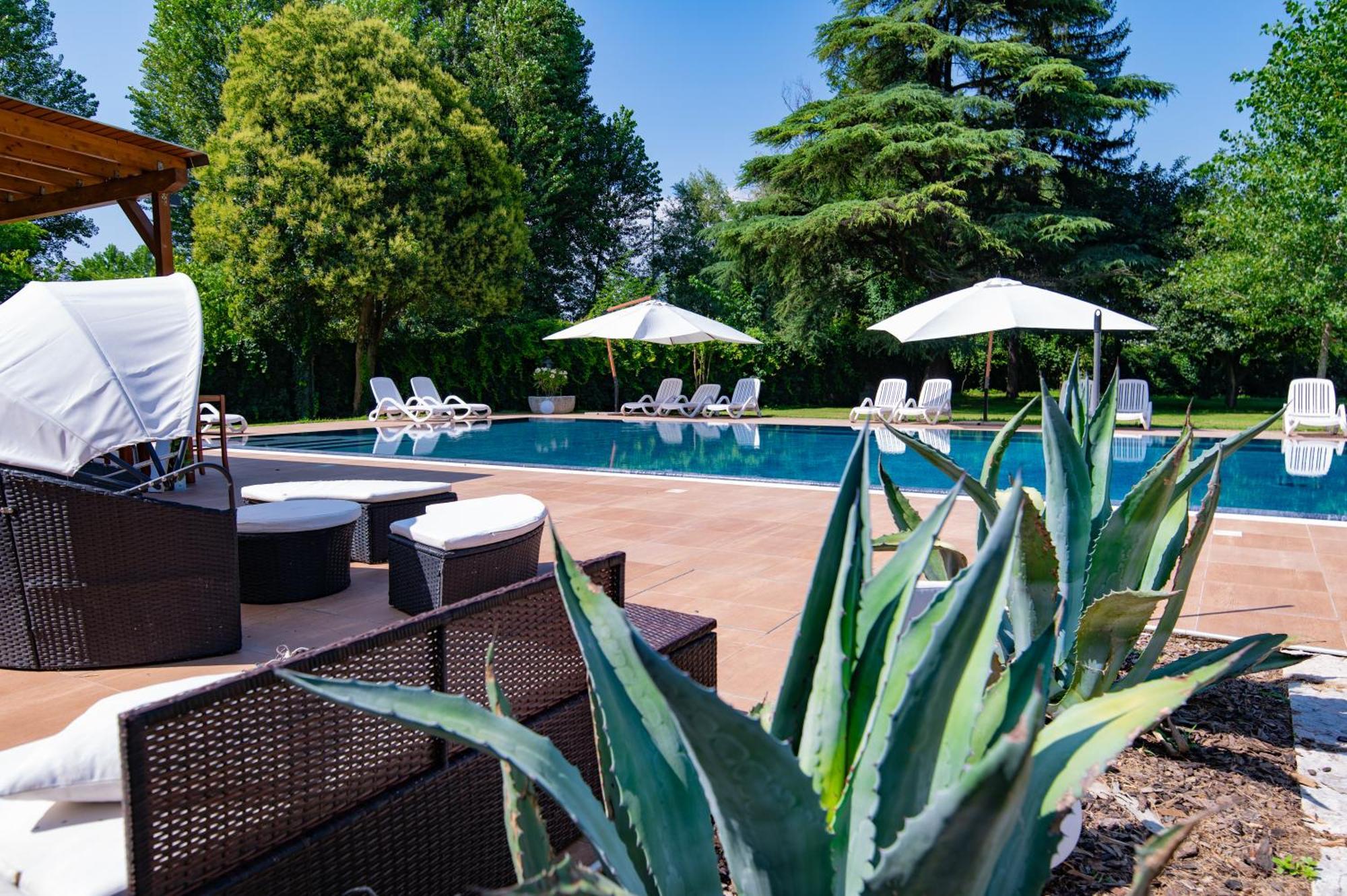 Villa Vitti'S - Verona Est San Martino Buon Albergo Esterno foto